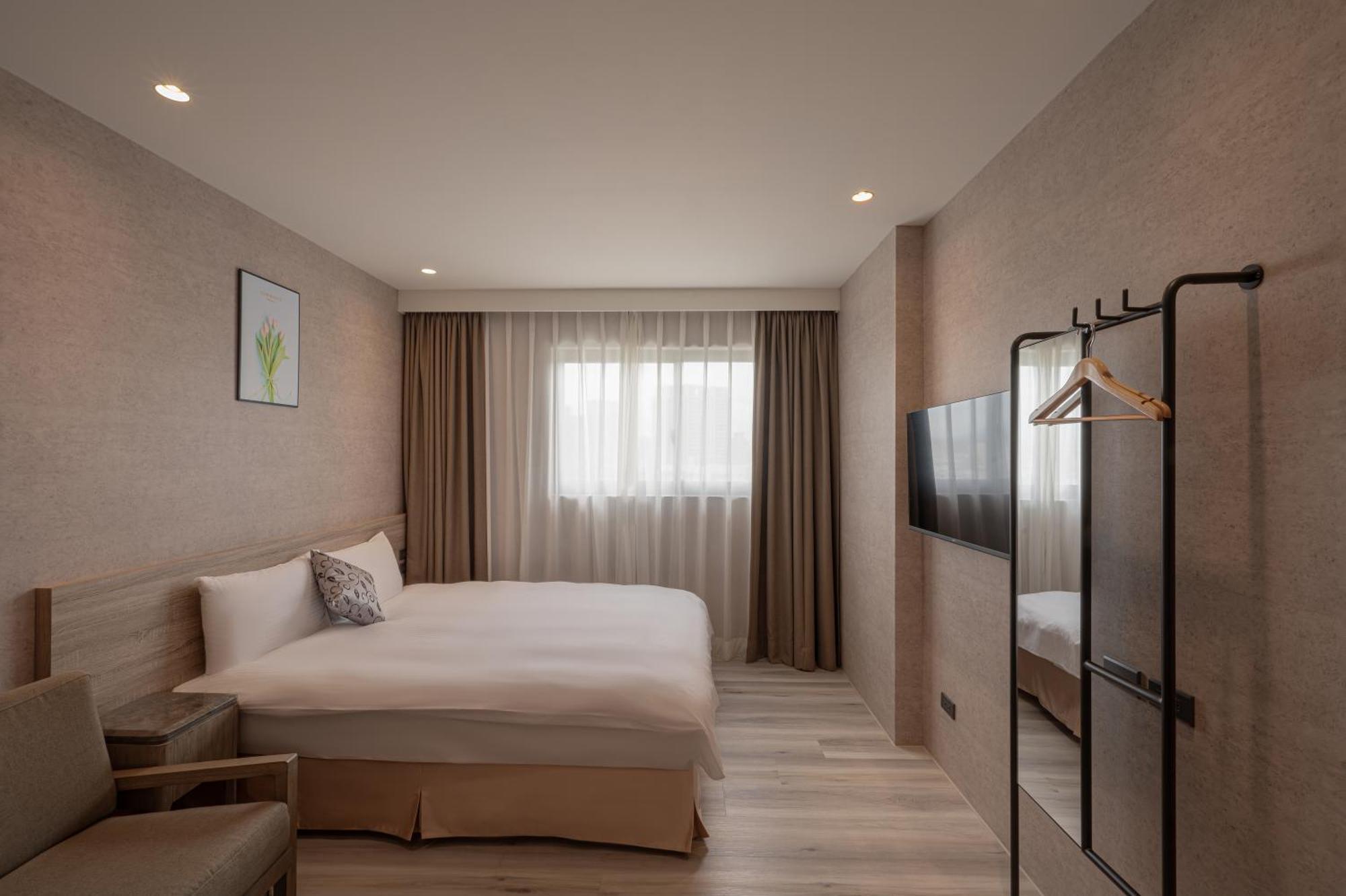 In Joy Hotel Đài Trung Ngoại thất bức ảnh