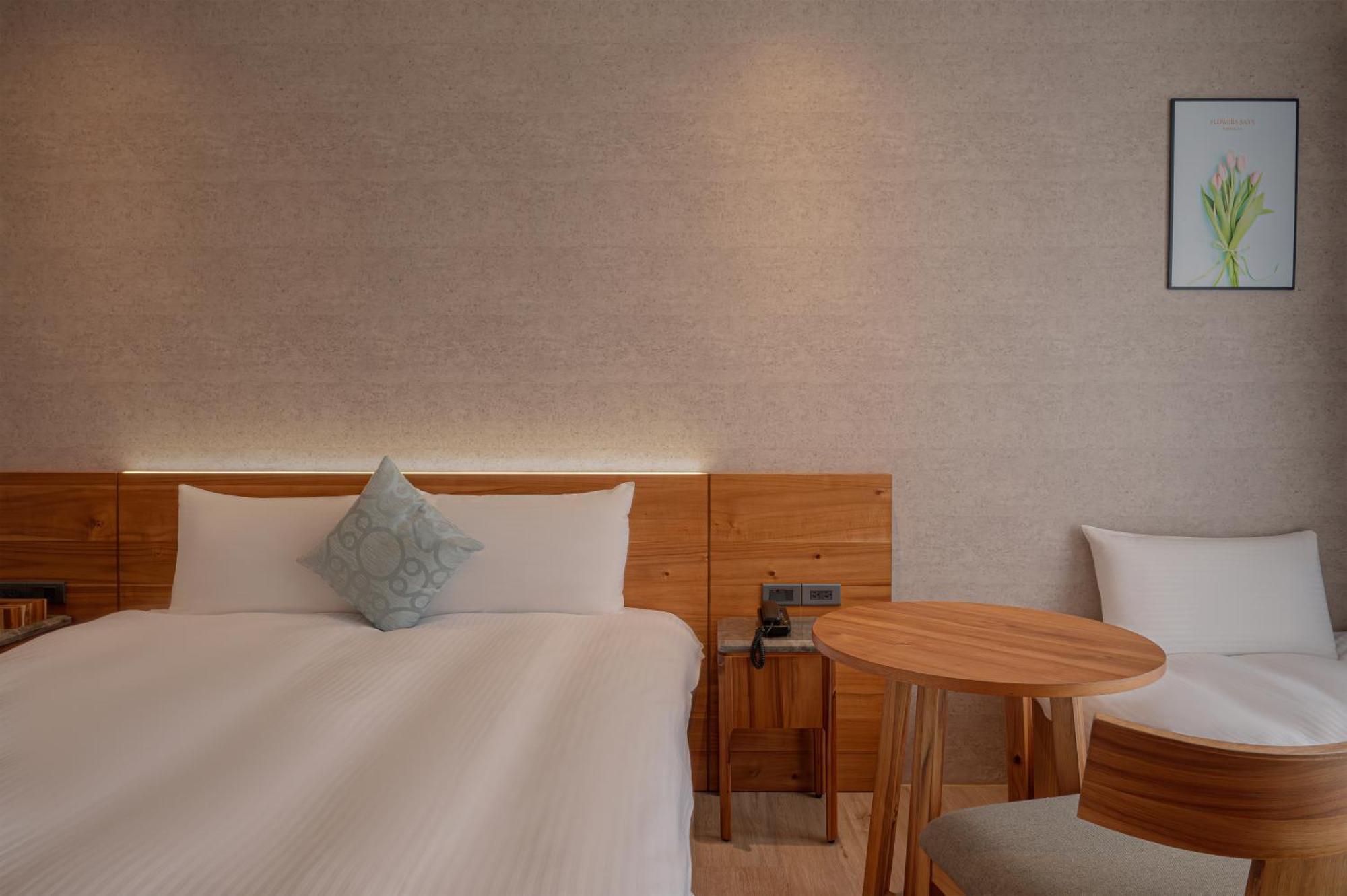 In Joy Hotel Đài Trung Ngoại thất bức ảnh